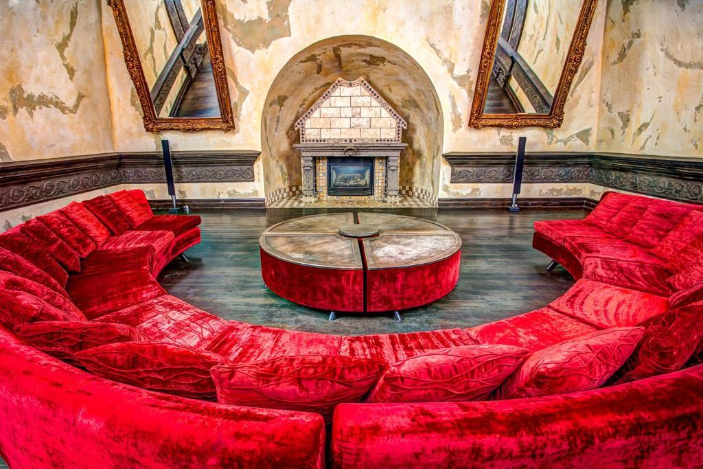 Chateau Vieux-montreal