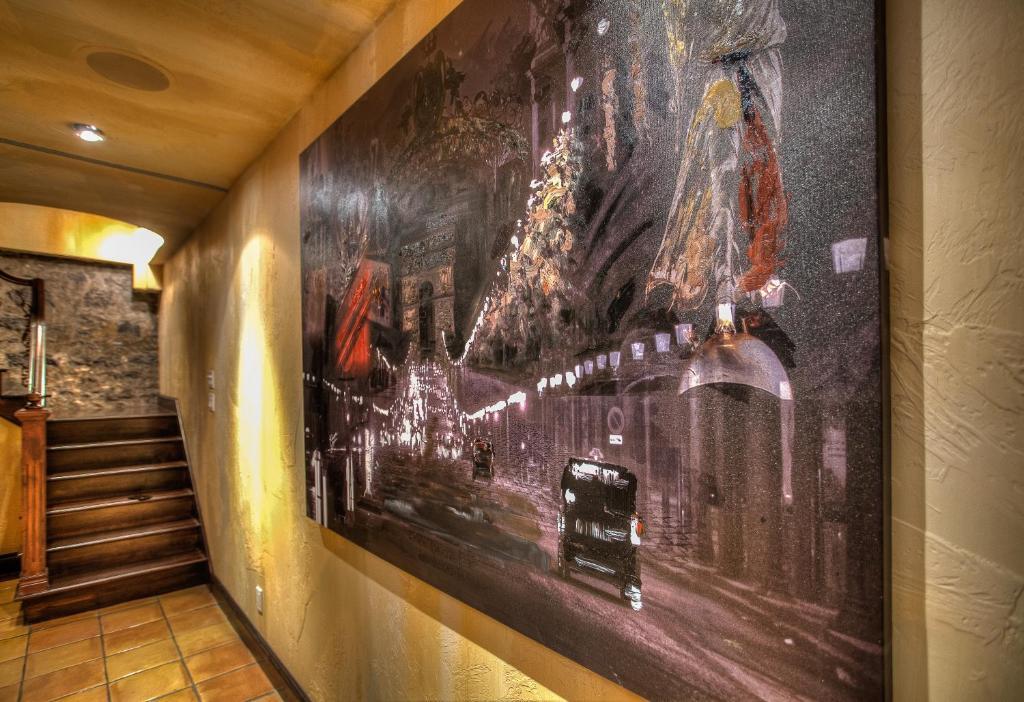Chateau Vieux-montreal *